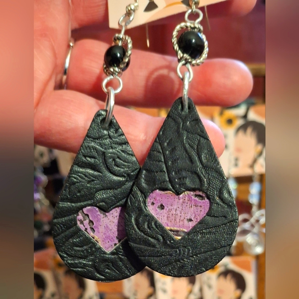 Leather teardrop earrings